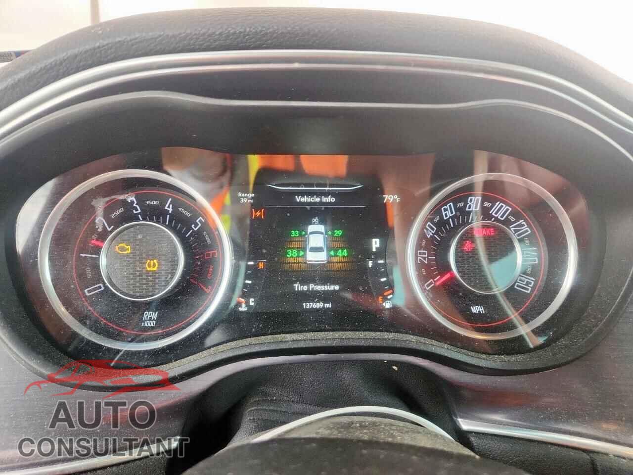 DODGE CHALLENGER 2015 - 2C3CDZAT4FH822002