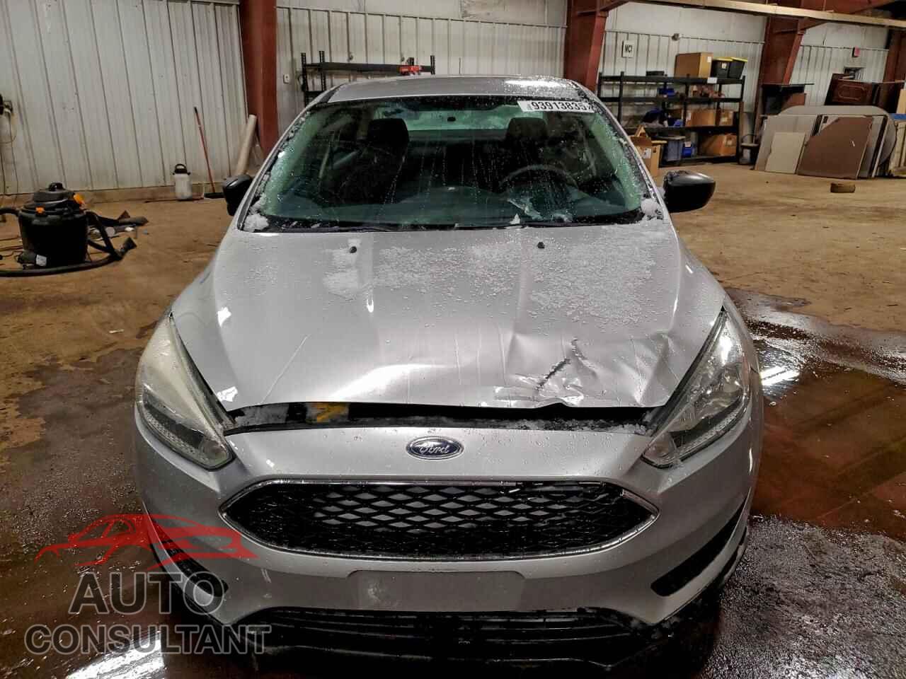 FORD FOCUS 2015 - 1FADP3E22FL333855