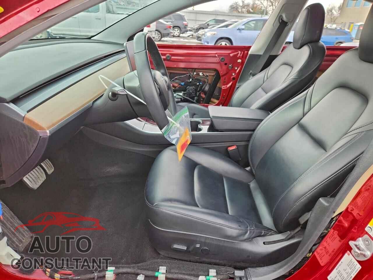 TESLA MODEL 3 2018 - 5YJ3E1EB3JF119890