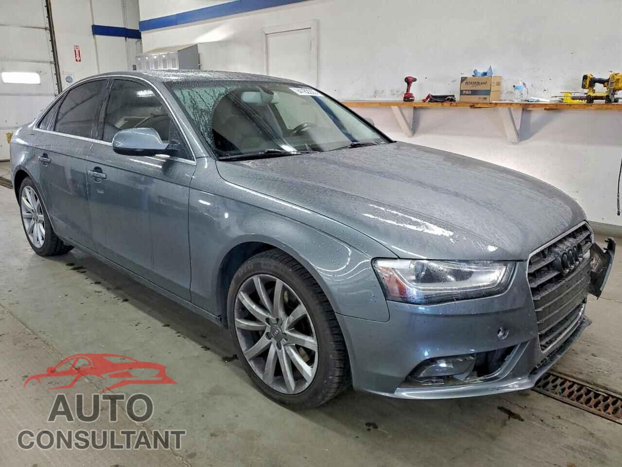 AUDI A4 2013 - WAUFFAFL1DN004130