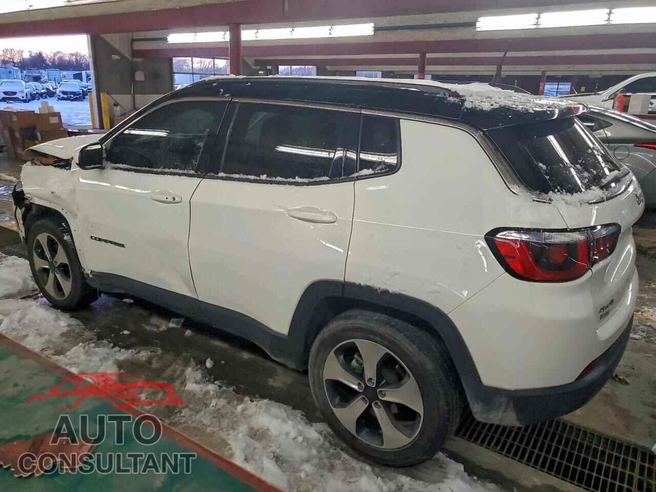 JEEP COMPASS 2018 - 3C4NJDBB0JT101035