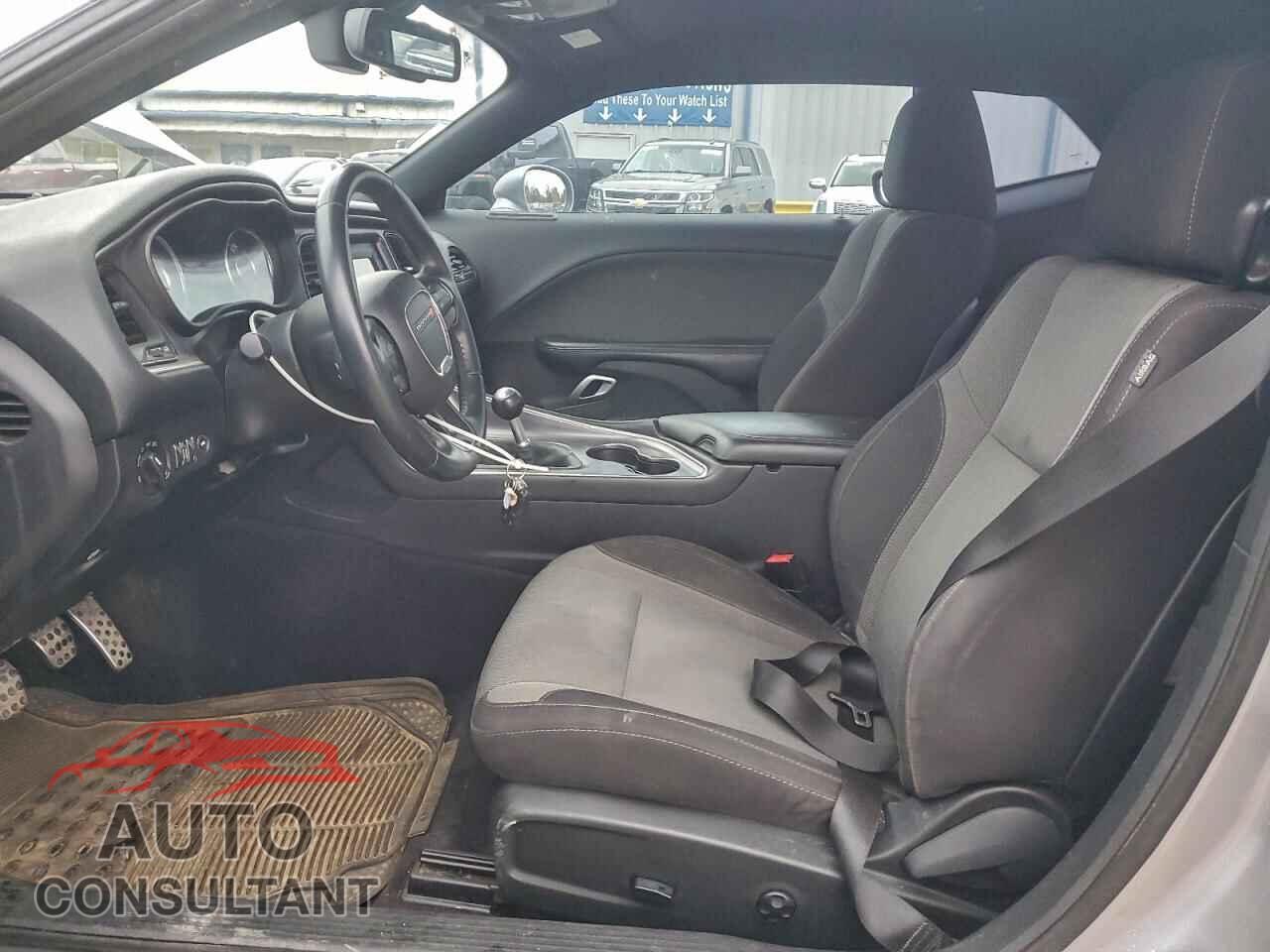 DODGE CHALLENGER 2015 - 2C3CDZAT9FH715253
