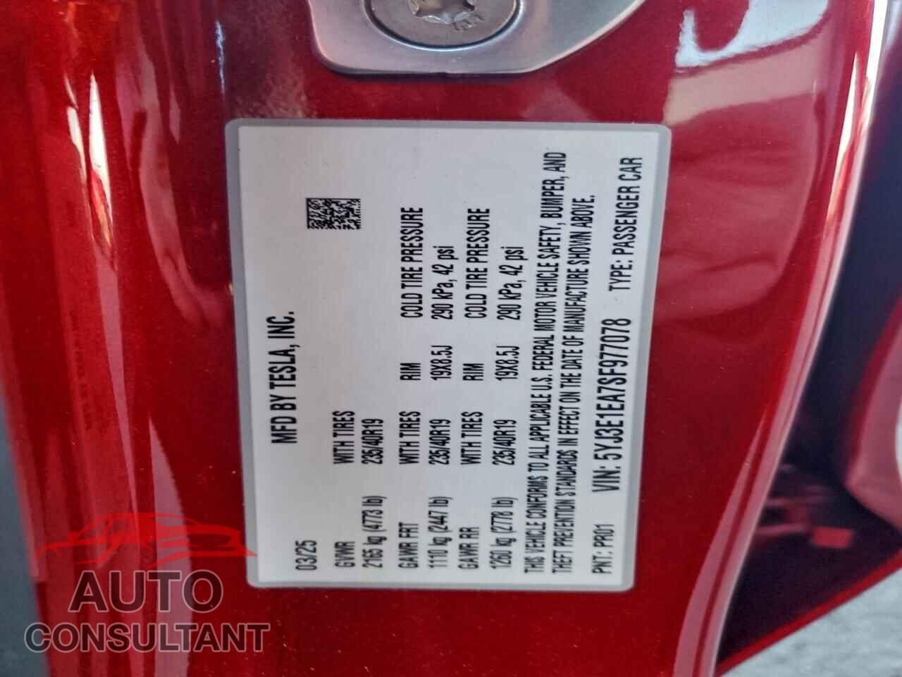 TESLA MODEL 3 2025 - 5YJ3E1EA7SF977078