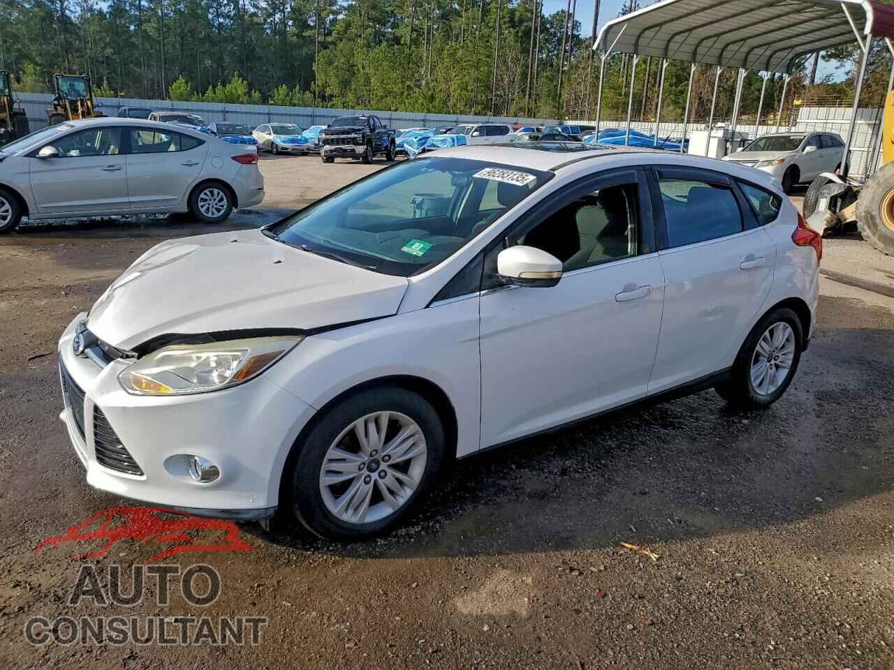 FORD FOCUS 2012 - 1FAHP3M27CL306925
