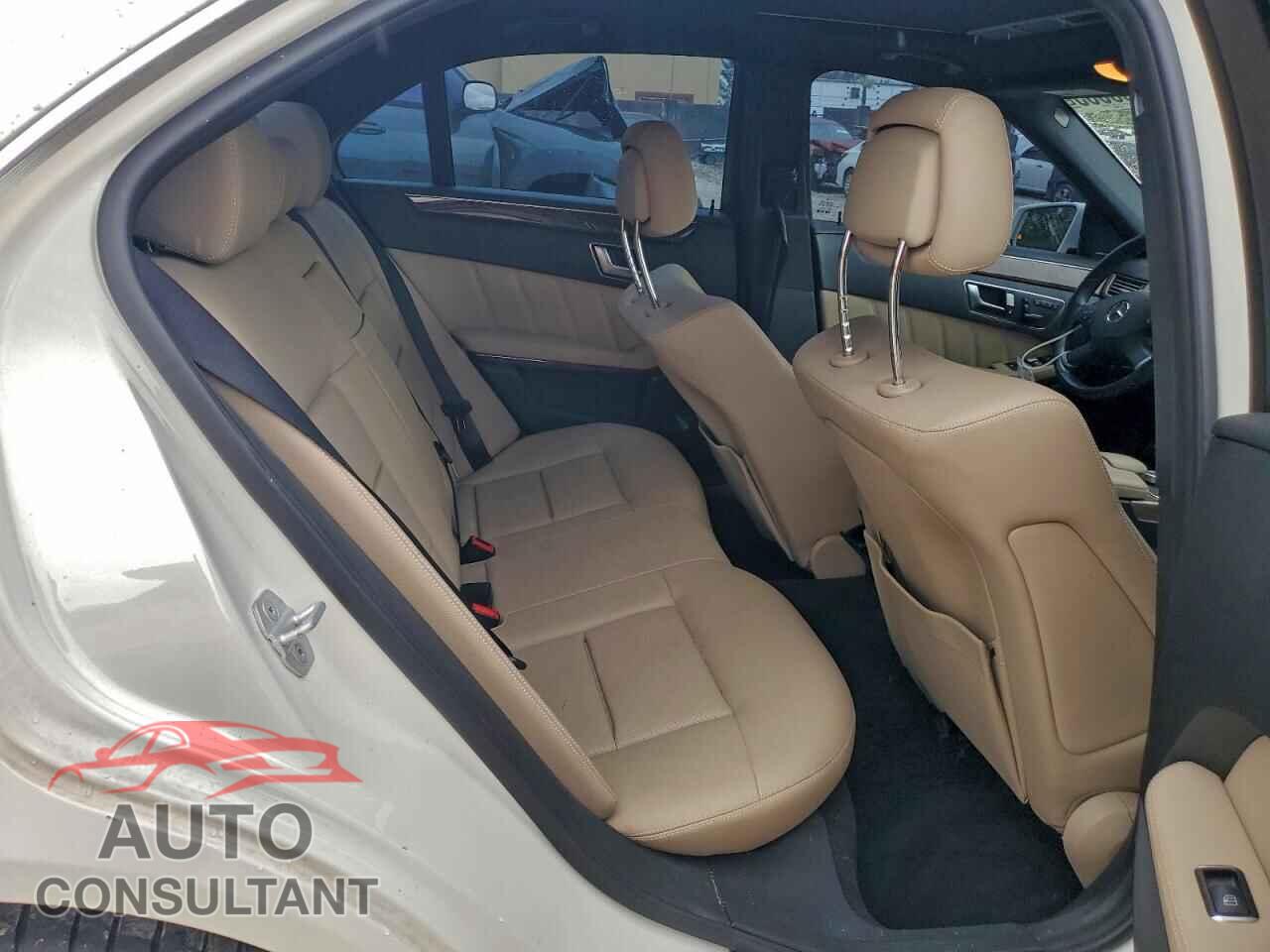 MERCEDES-BENZ E-CLASS 2012 - WDDHF5KB0CA588466