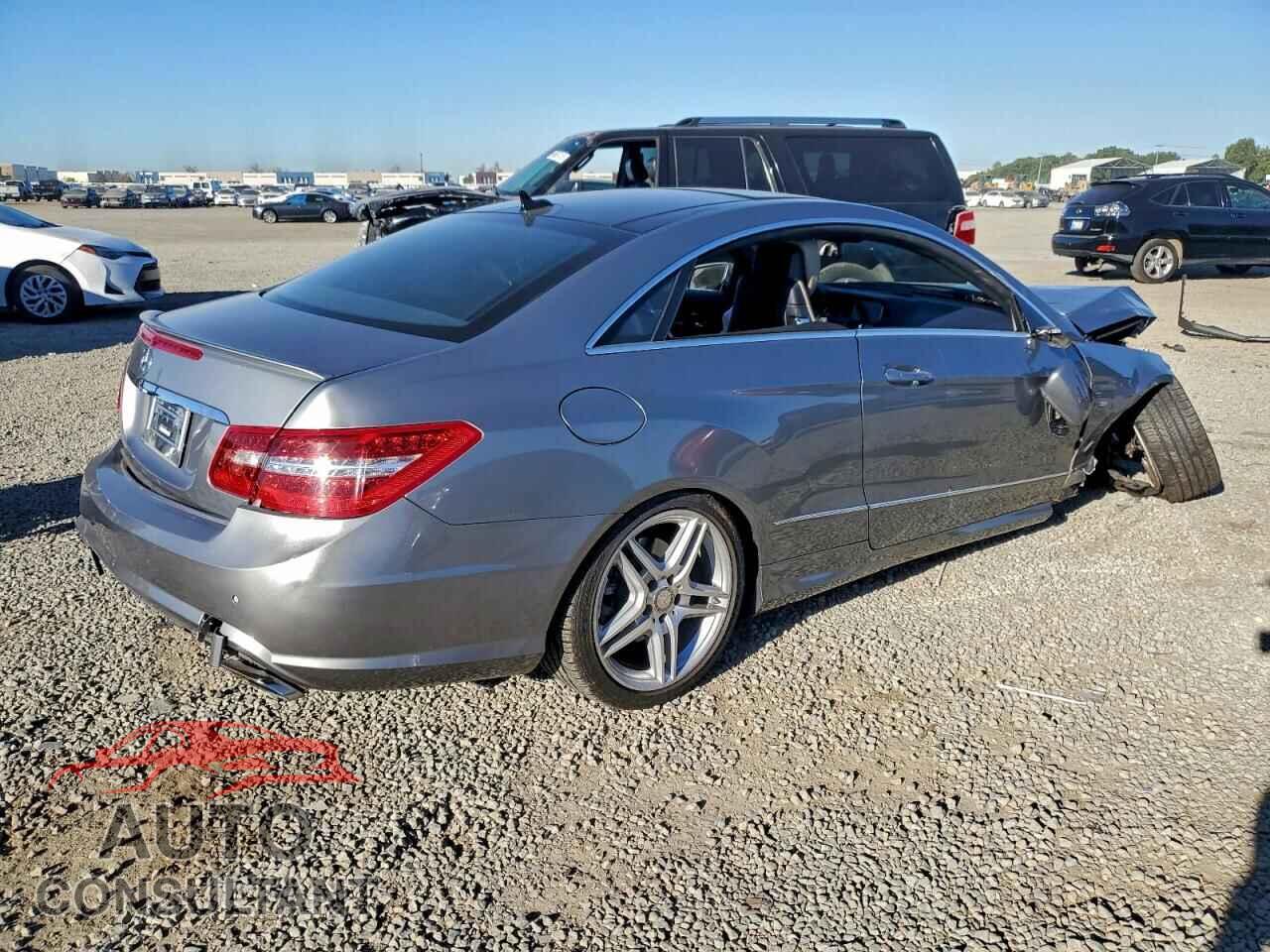 MERCEDES-BENZ E-CLASS 2012 - WDDKJ7DB6CF149434