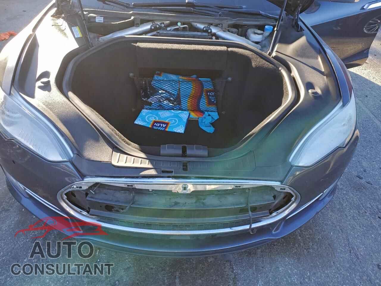 TESLA MODEL S 2015 - 5YJSA1E17FF118165