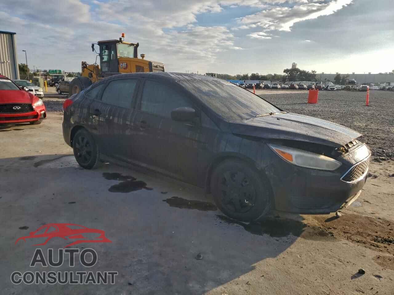 FORD FOCUS 2017 - 1FADP3E23HL338291