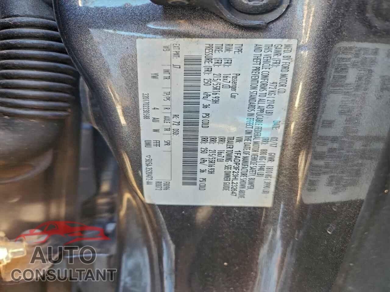 FORD FOCUS 2017 - 1FADP3F23HL232647