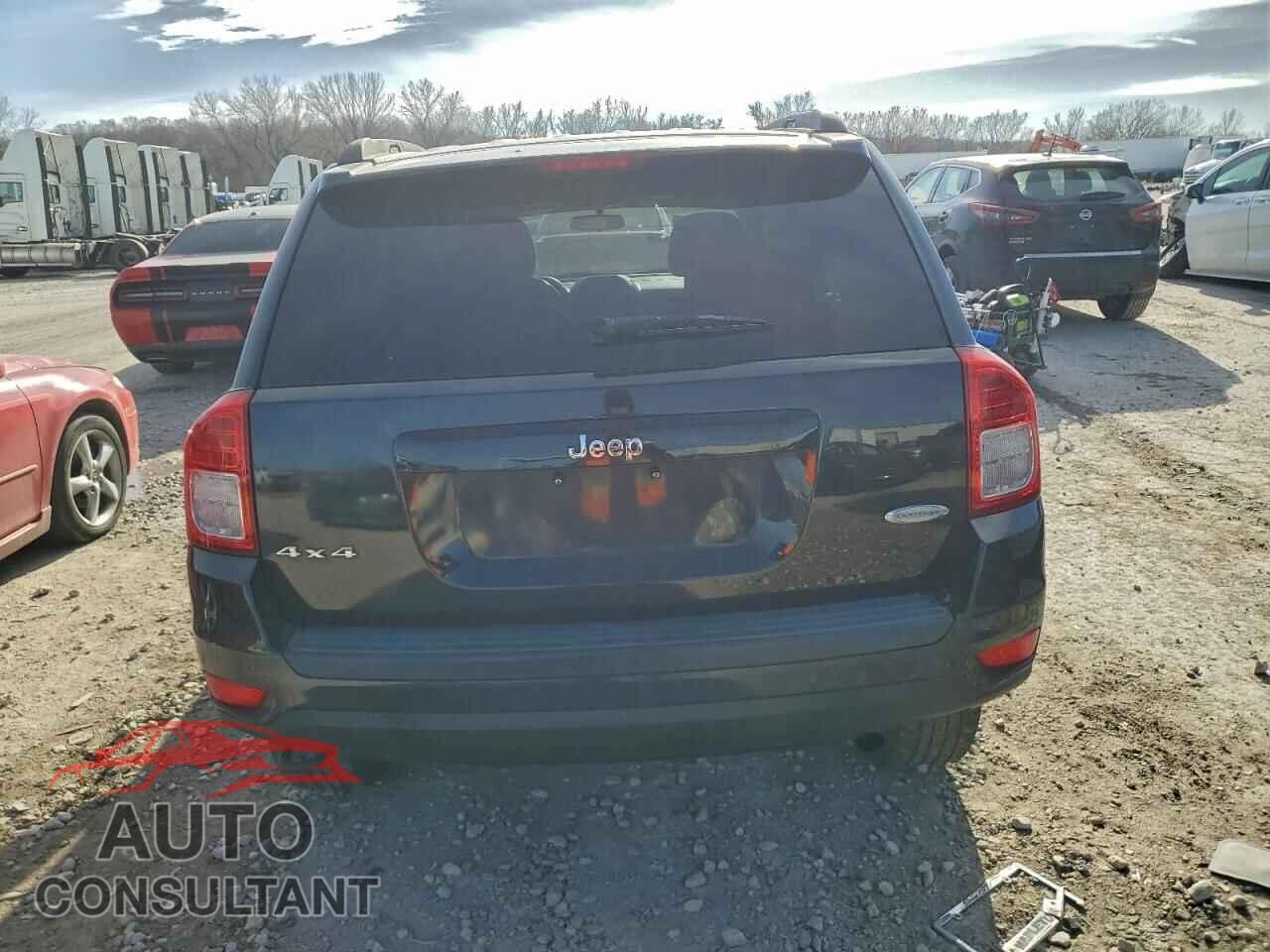 JEEP COMPASS 2011 - 1J4NF1FB7BD173474
