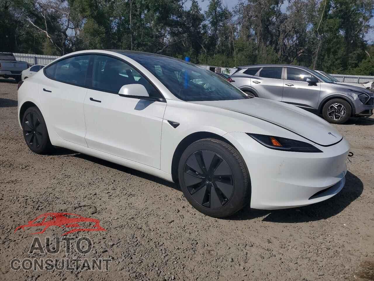 TESLA MODEL 3 2025 - 5YJ3E1EA8SF988431