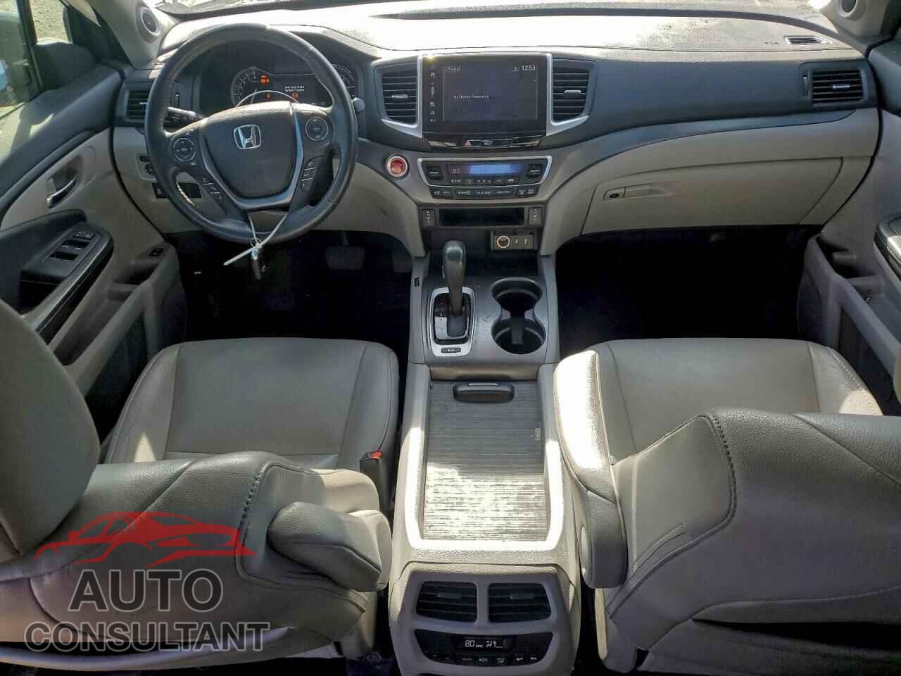 HONDA PILOT 2017 - 5FNYF6H50HB101783