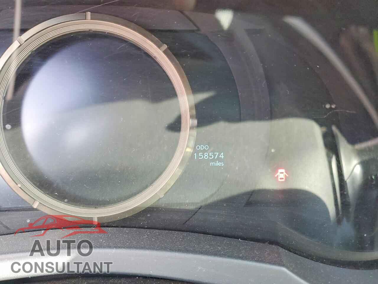 LEXUS IS 2014 - JTHCF1D29E5010192