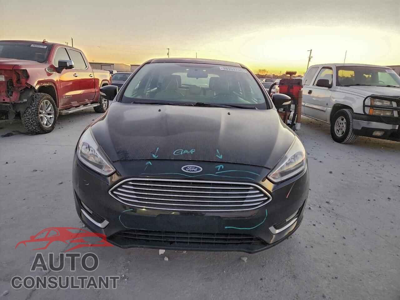 FORD FOCUS 2018 - 1FADP3N26JL219933