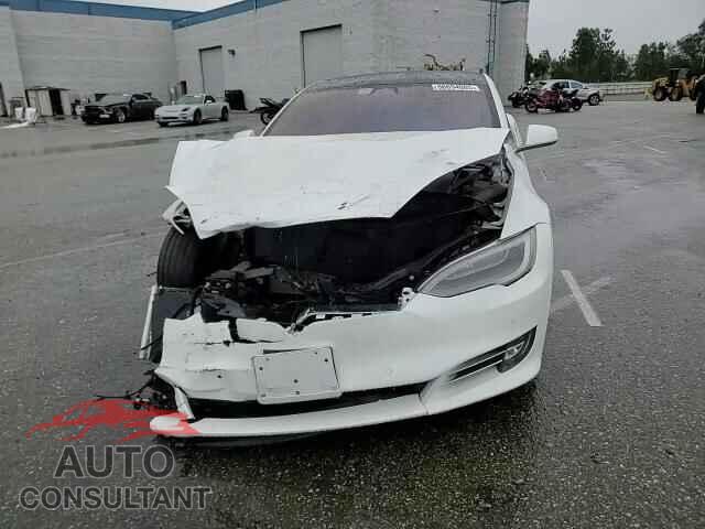 TESLA MODEL S 2020 - 5YJSA1E28LF400576