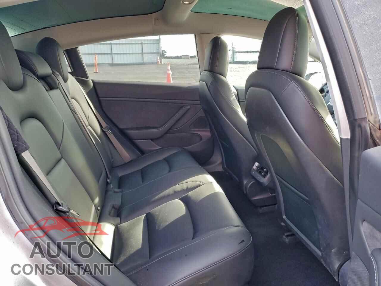 TESLA MODEL 3 2018 - 5YJ3E1EB6JF069356