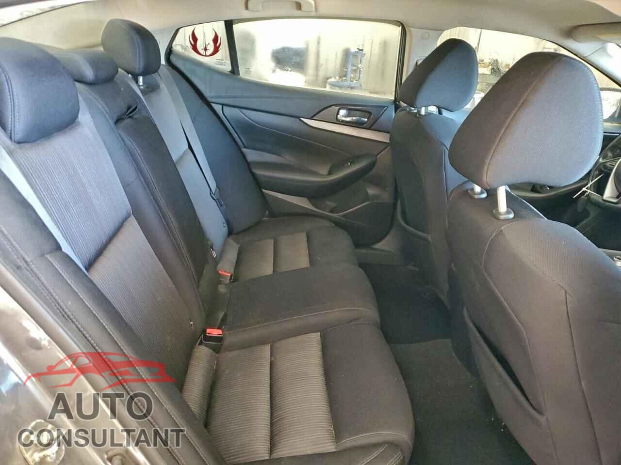 NISSAN MAXIMA 2017 - 1N4AA6AP9HC432375