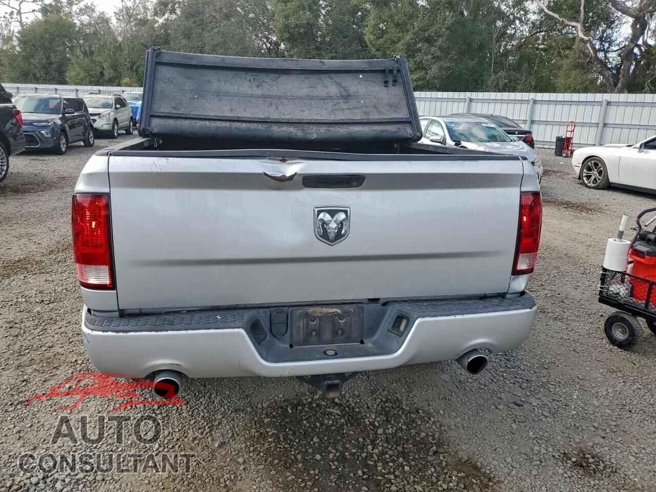 DODGE RAM 1500 2012 - 1C6RD6FT7CS321016