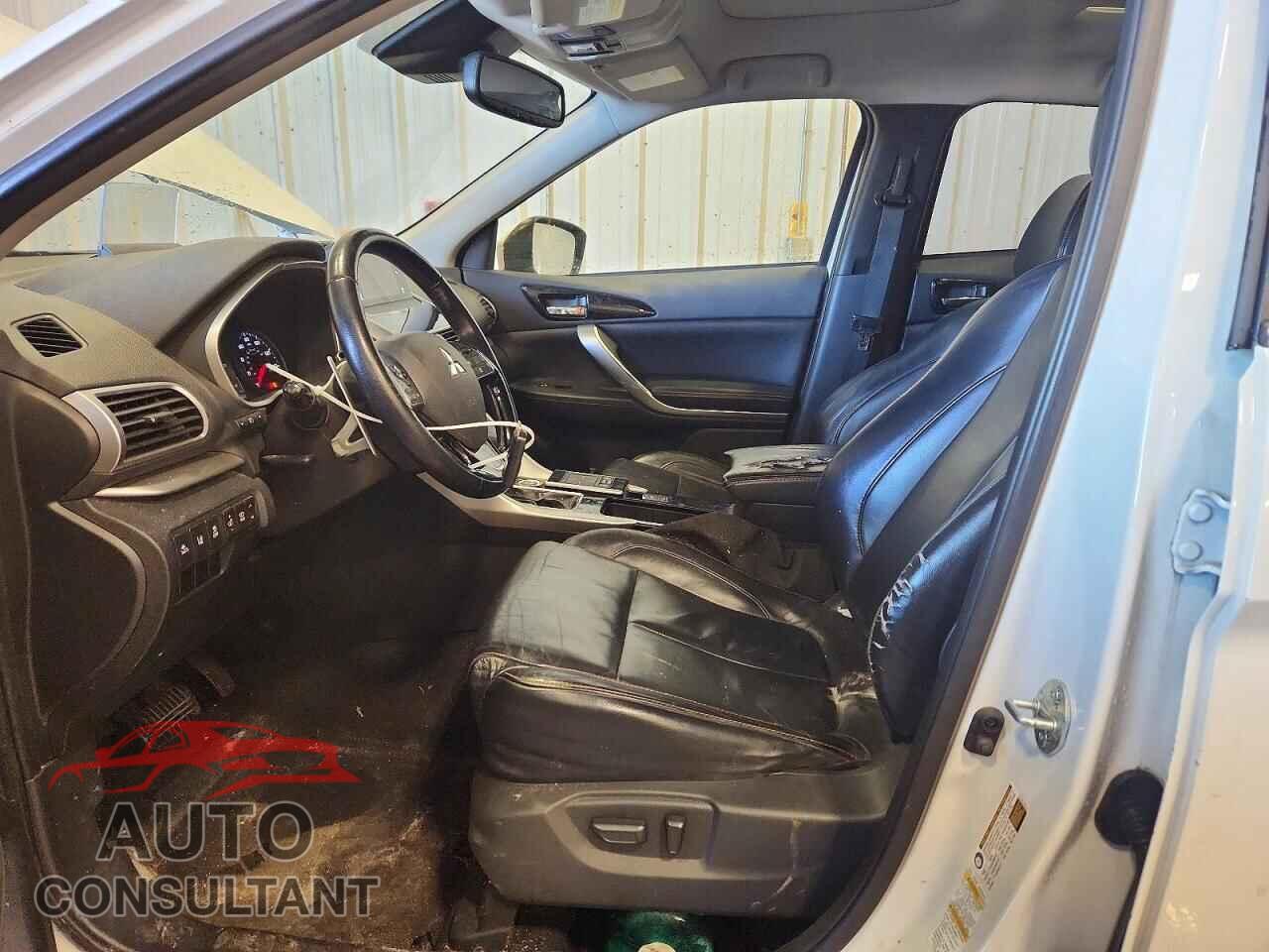 MITSUBISHI ECLIPSE 2018 - JA4AT5AA8JZ063872