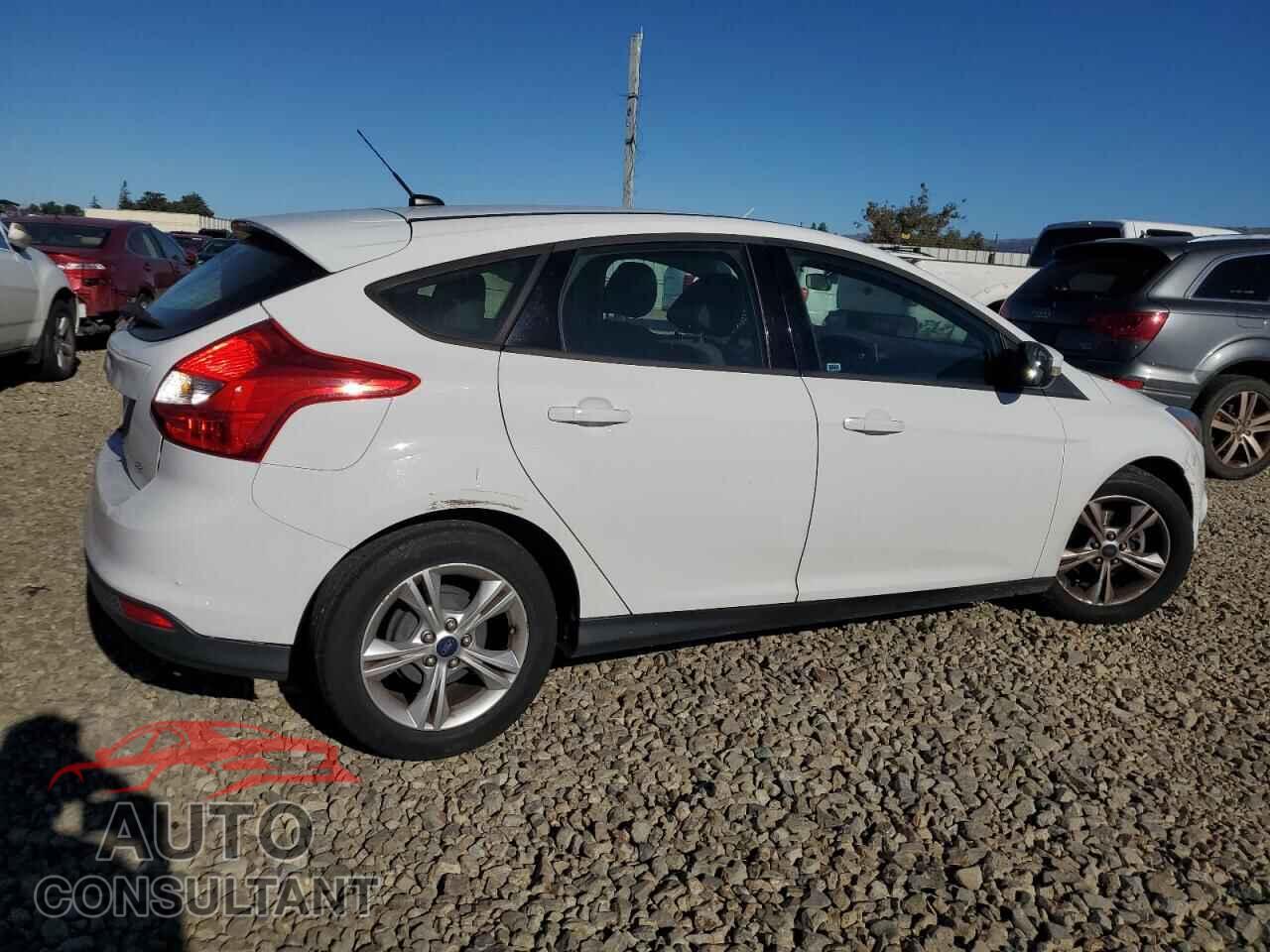 FORD FOCUS 2013 - 1FADP3K28DL382530