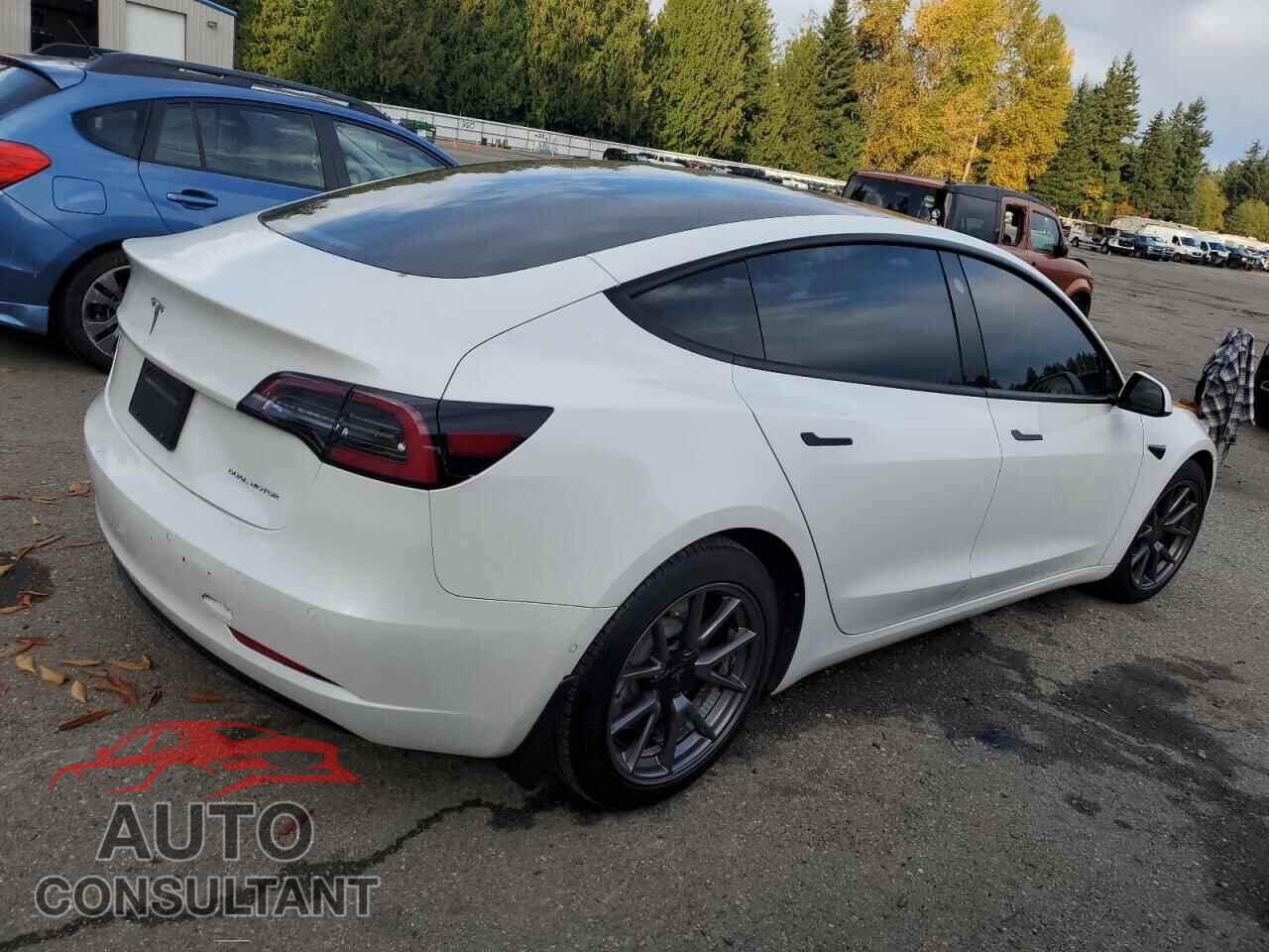 TESLA MODEL 3 2021 - 5YJ3E1EB6MF019688