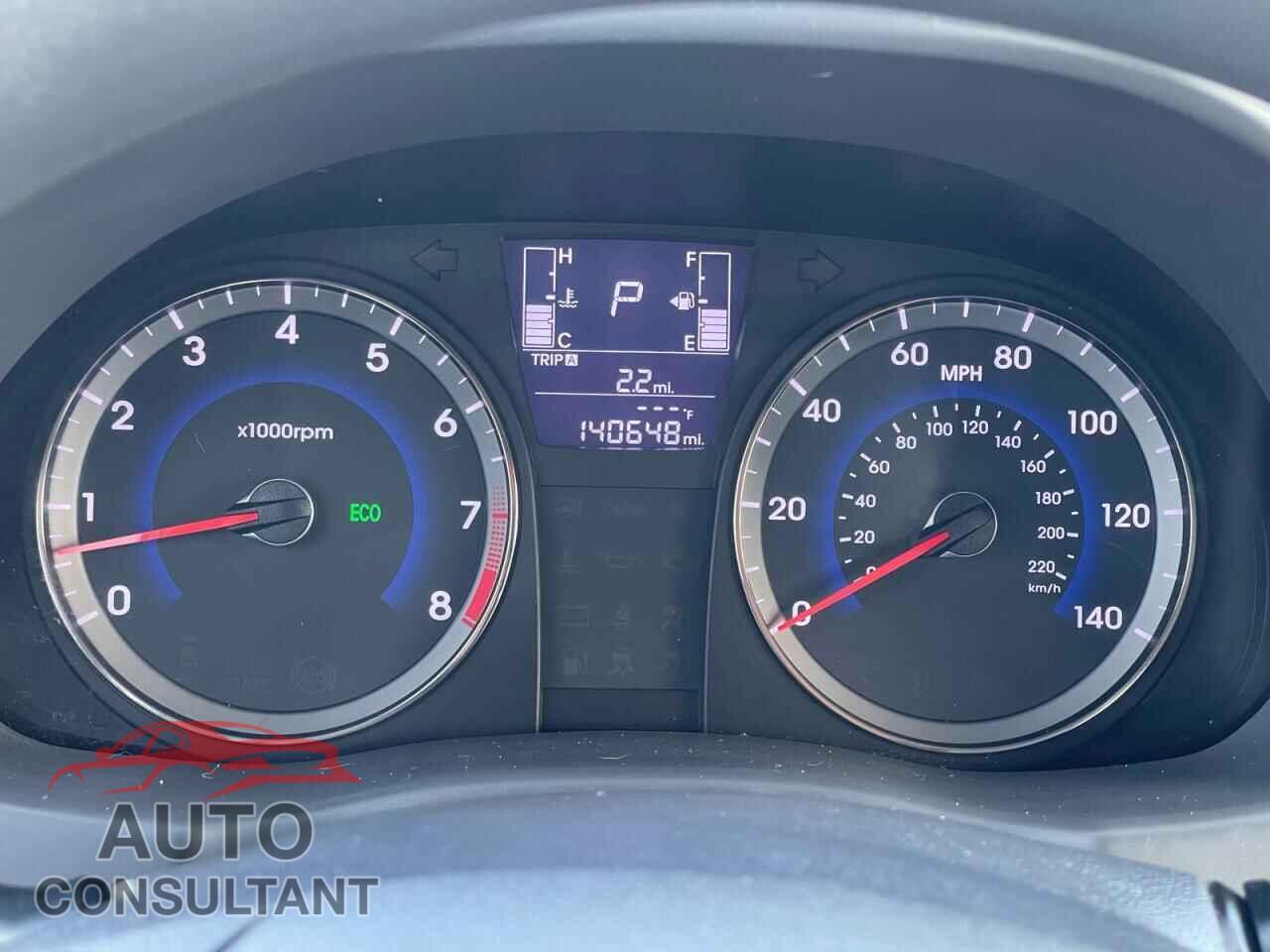 HYUNDAI ACCENT 2017 - KMHCT4AE1HU307800