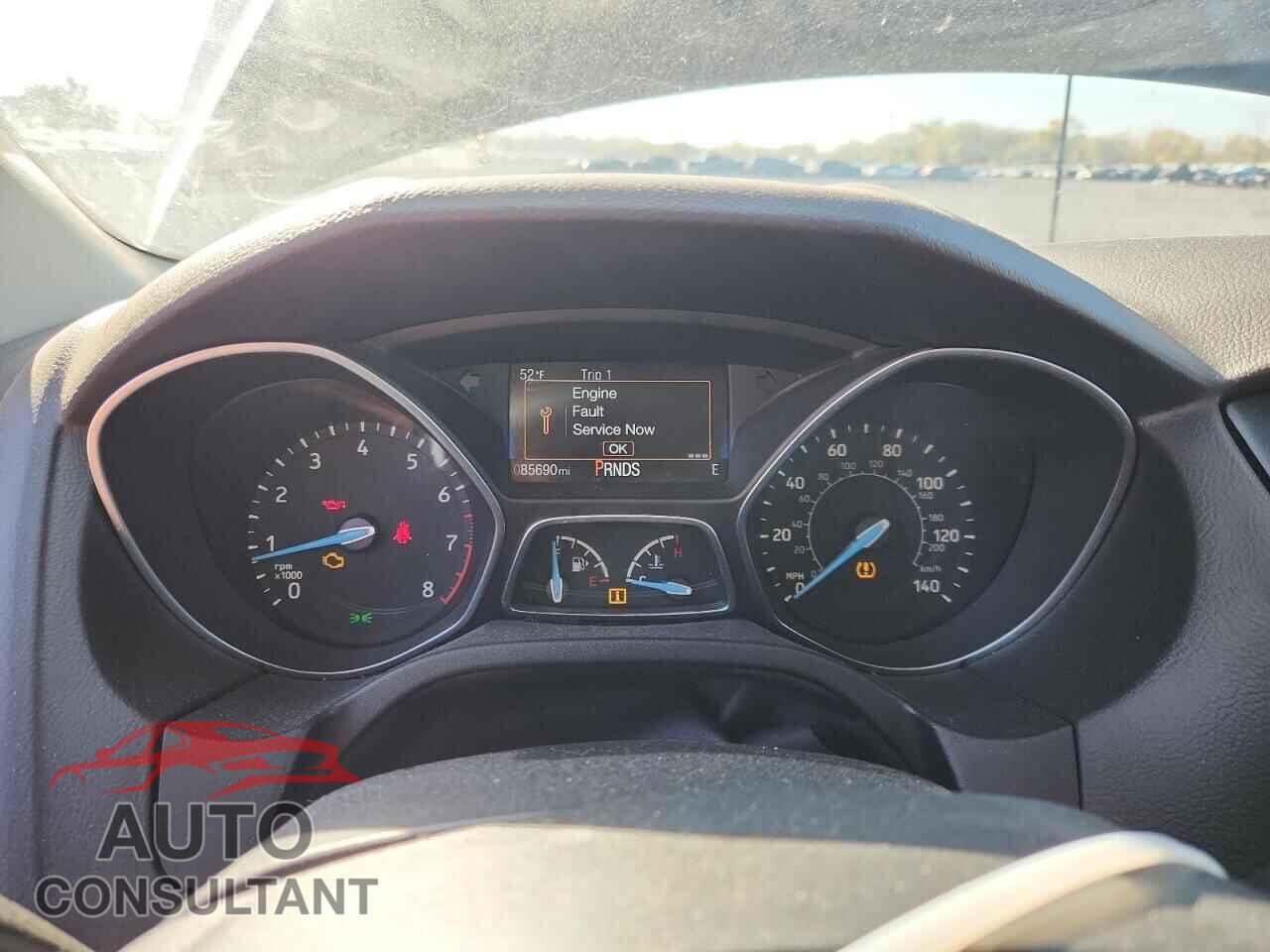 FORD FOCUS 2018 - 1FADP3FE7JL210442