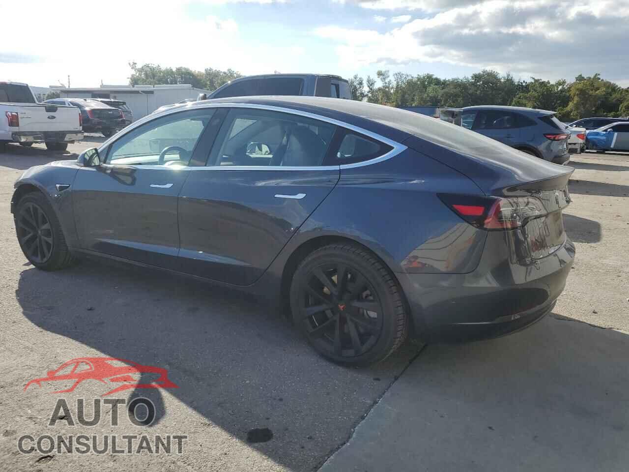 TESLA MODEL 3 2018 - 5YJ3E1EA5JF045413