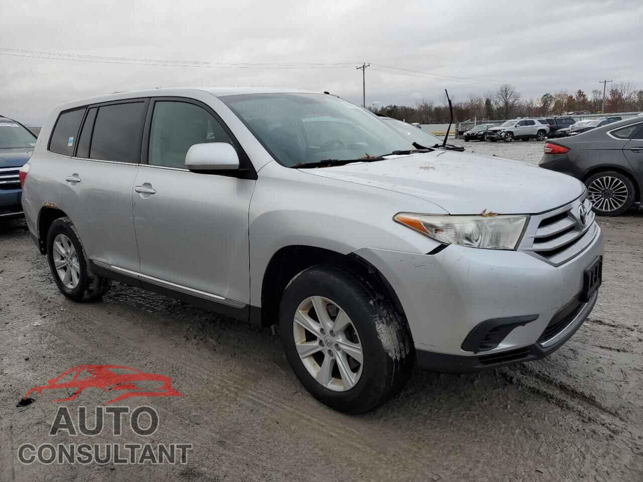 TOYOTA HIGHLANDER 2013 - 5TDBK3EH8DS224946