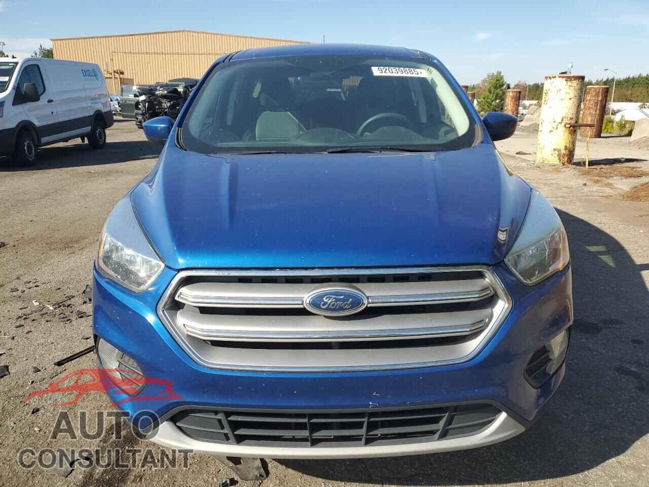 FORD ESCAPE 2017 - 1FMCU0GD6HUB48812