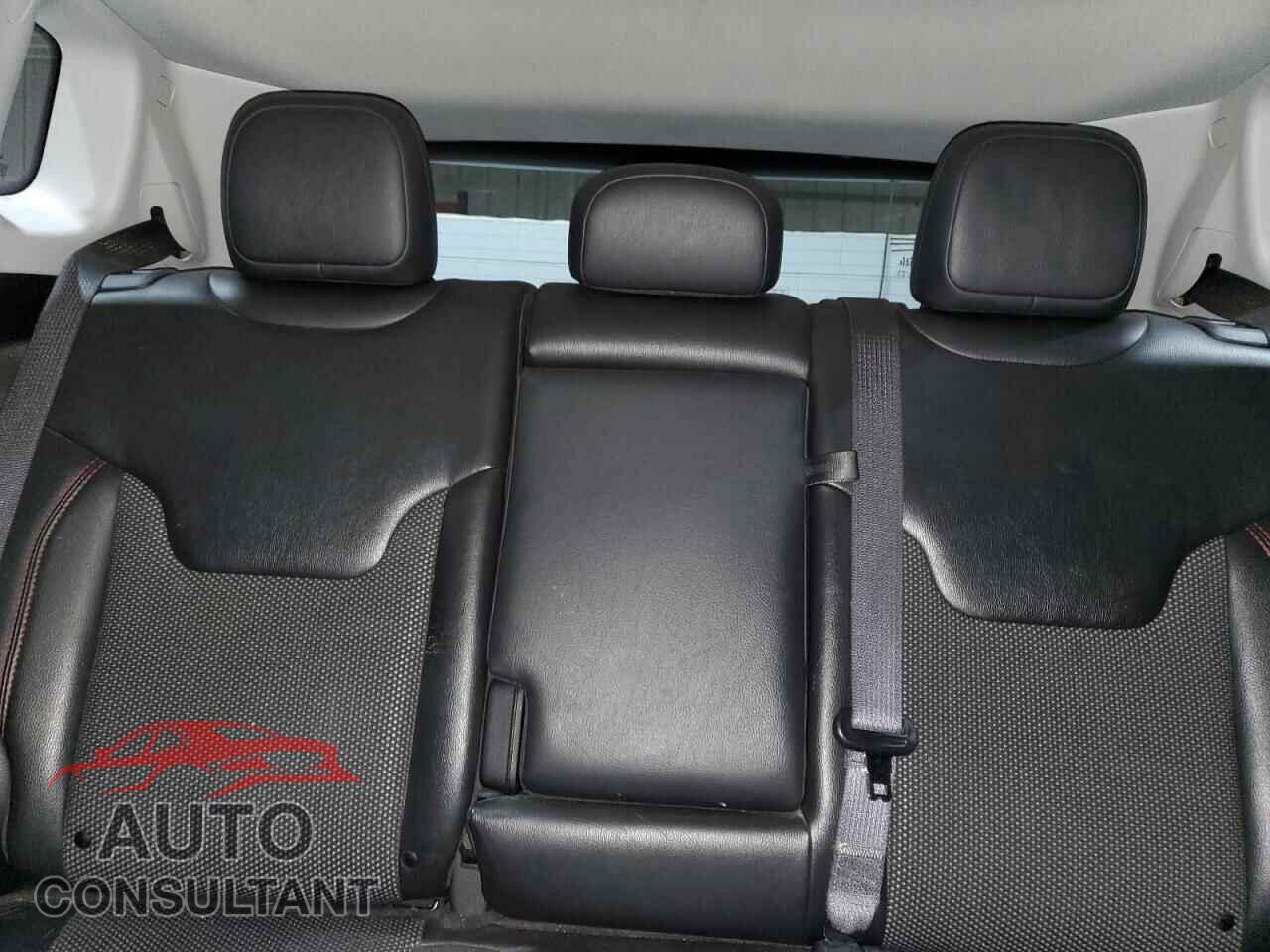 JEEP COMPASS 2020 - 3C4NJDDB3LT177185