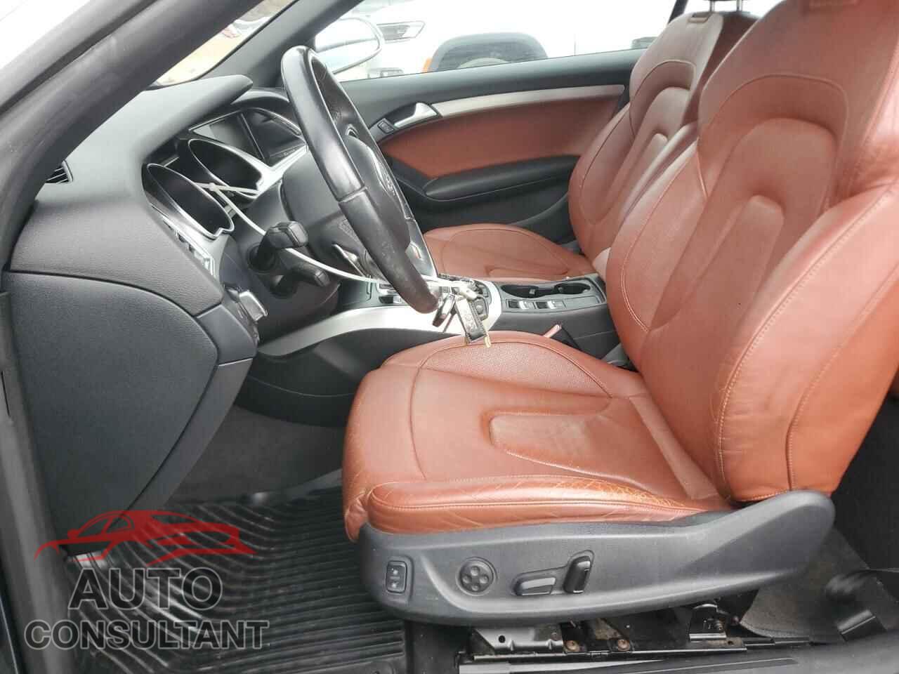 AUDI S5/RS5 2011 - WAUCGAFH3BN004784