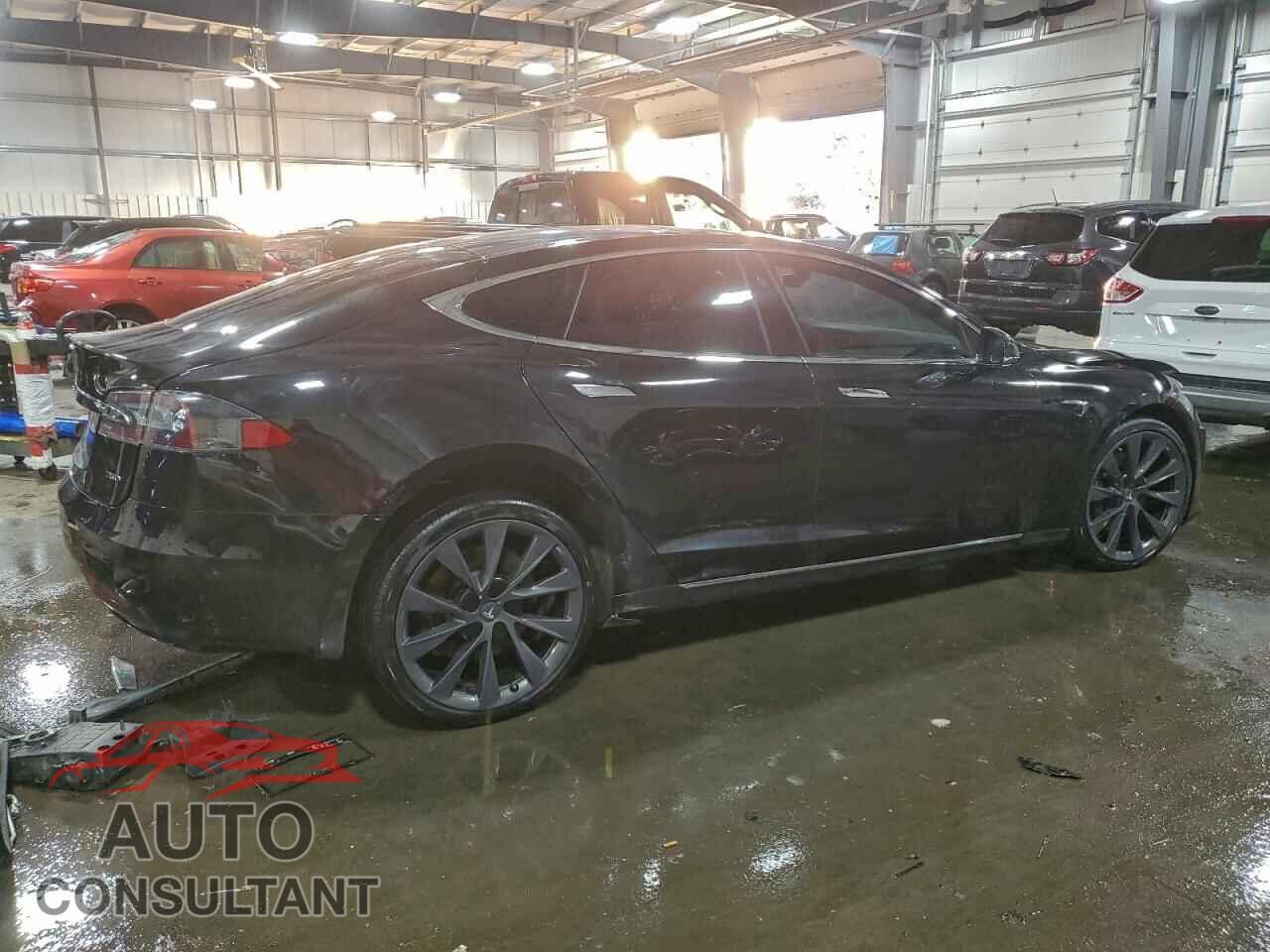 TESLA MODEL S 2018 - 5YJSA1E23JF263219
