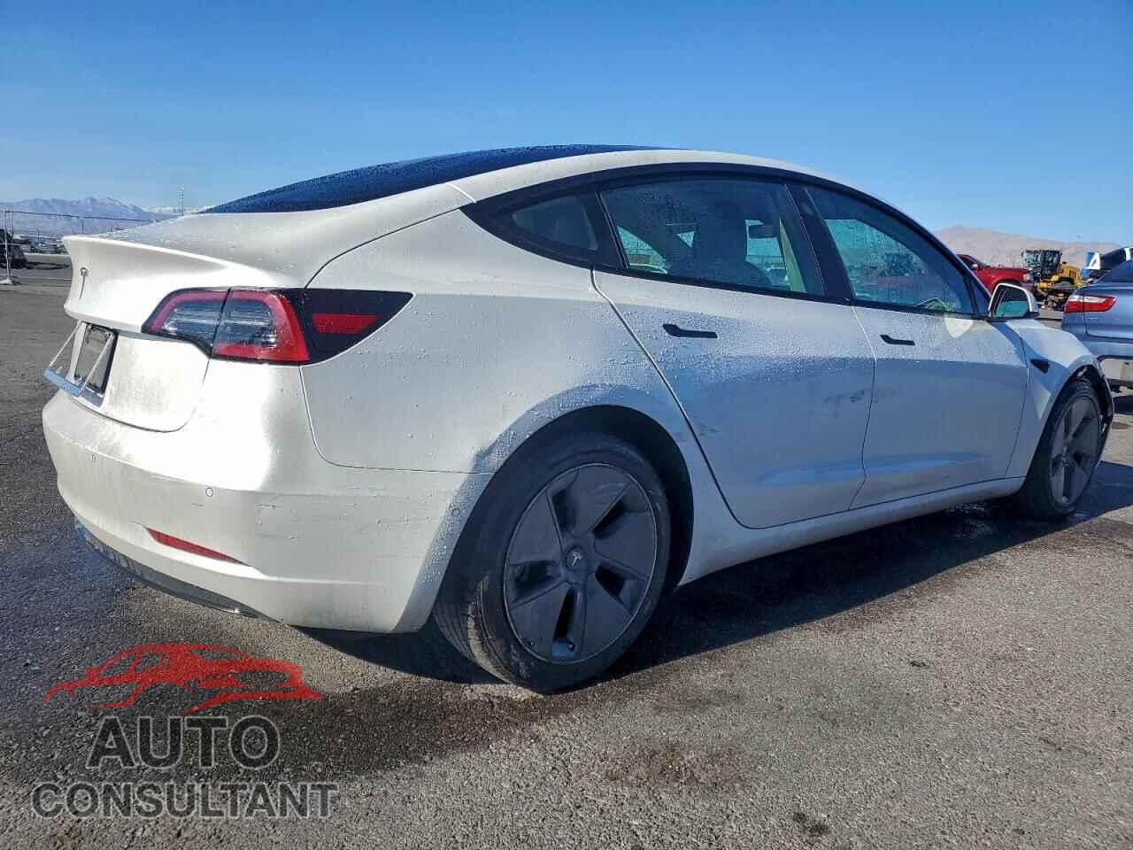 TESLA MODEL 3 2022 - 5YJ3E1EA4NF188794