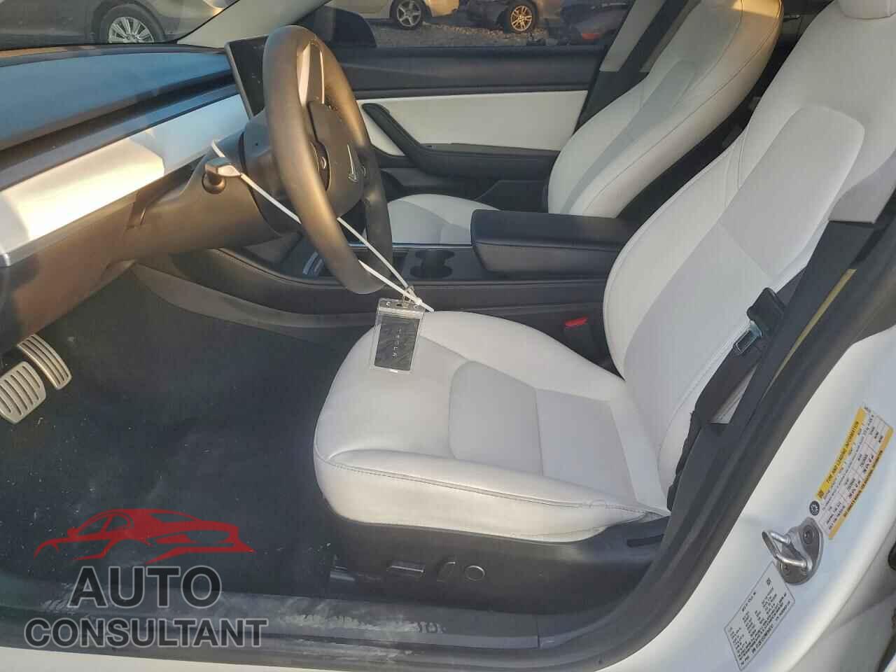 TESLA MODEL 3 2021 - 5YJ3E1EC2MF849741