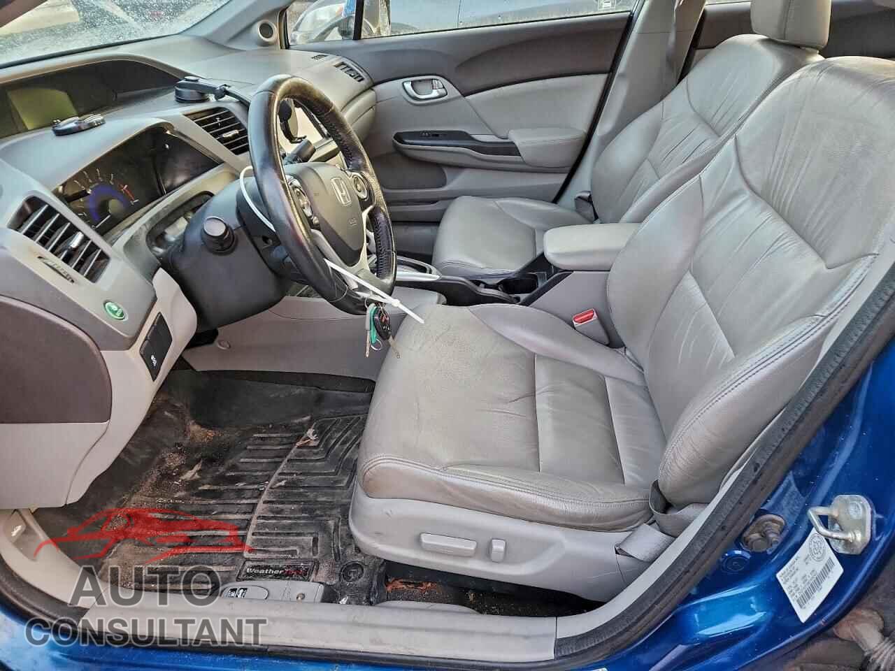 HONDA CIVIC 2012 - 2HGFB2F98CH040432