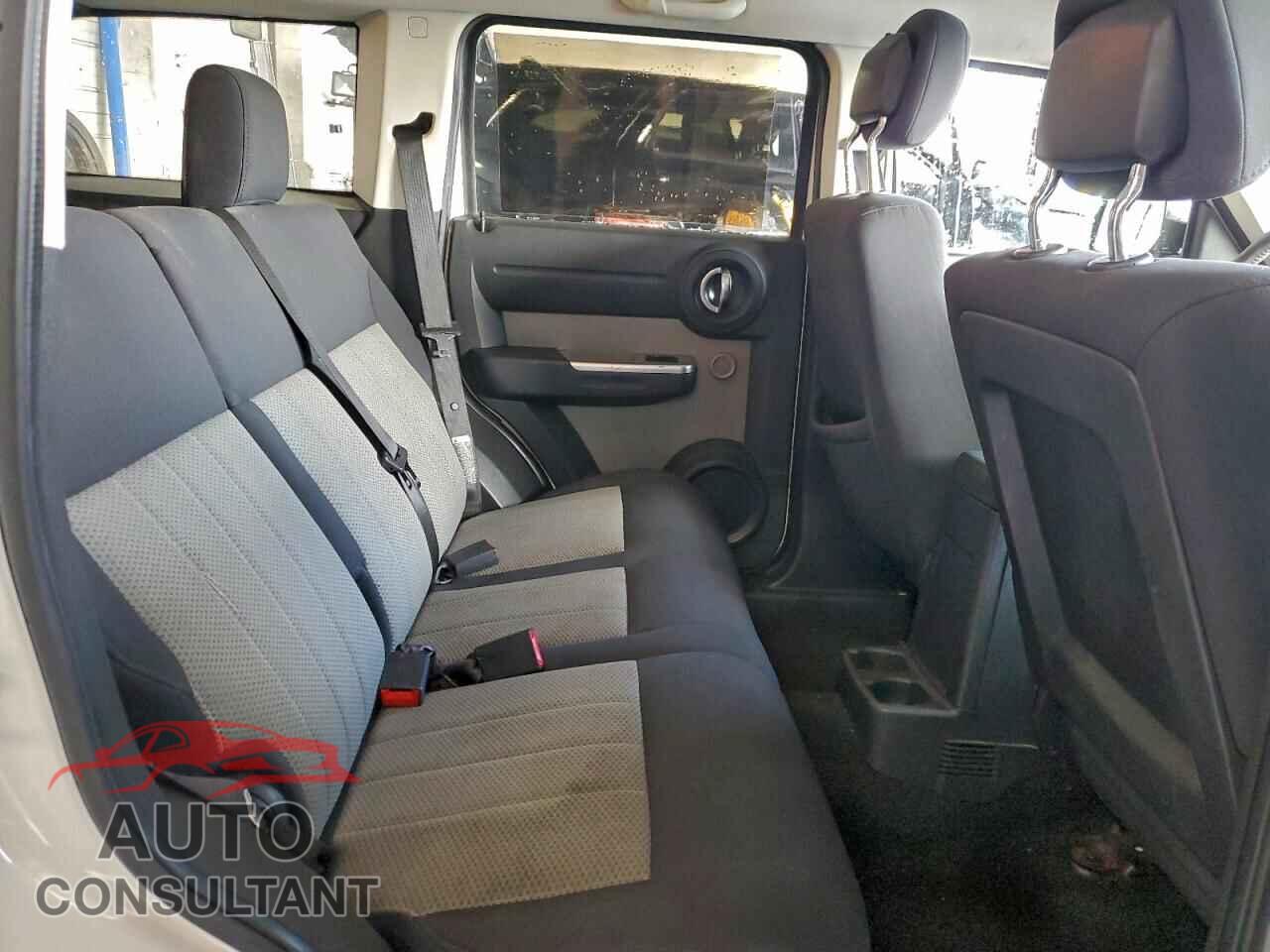 DODGE NITRO 2010 - 1D4PU5GK7AW100637
