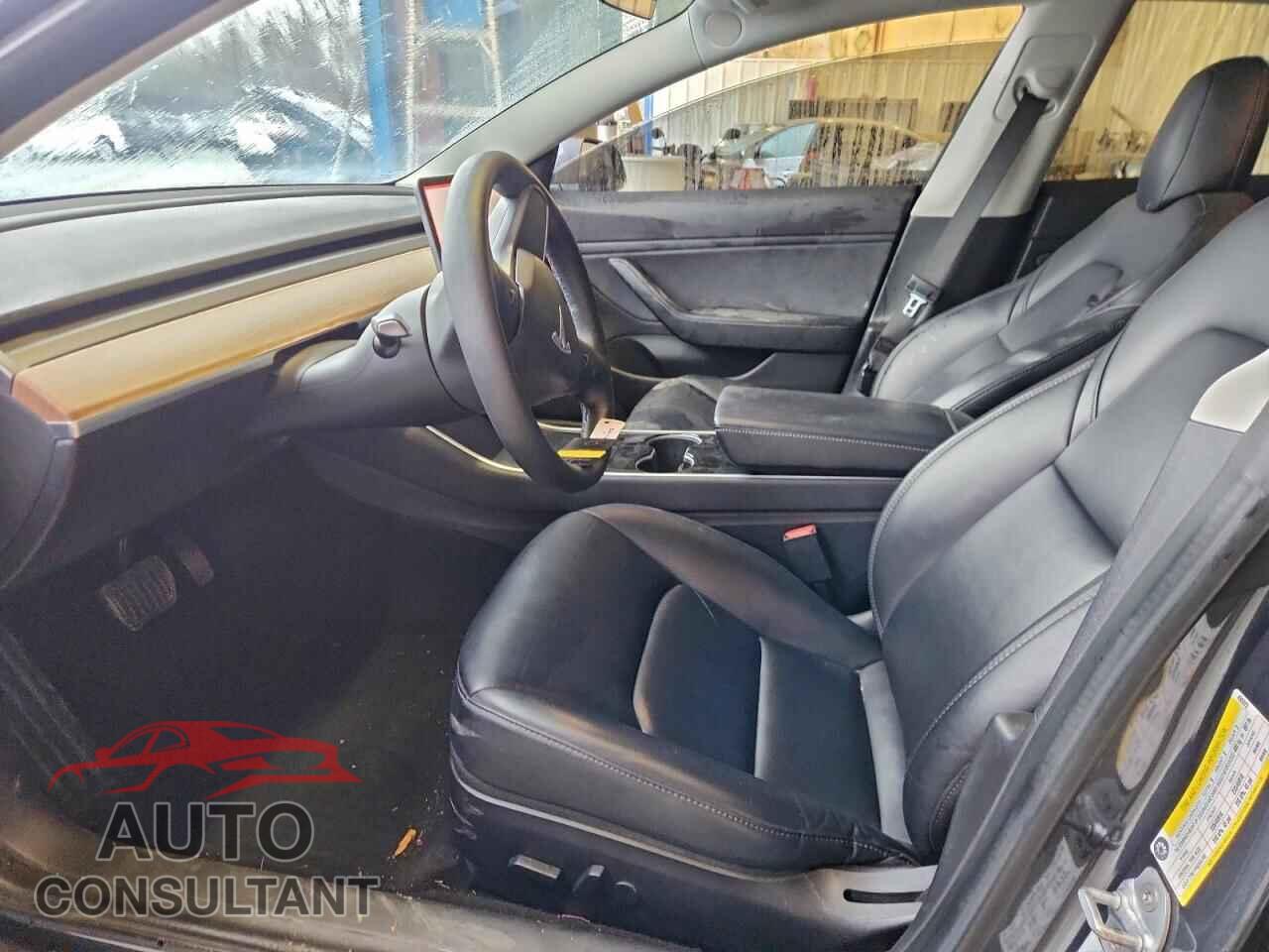 TESLA MODEL 3 2019 - 5YJ3E1EA6KF435373
