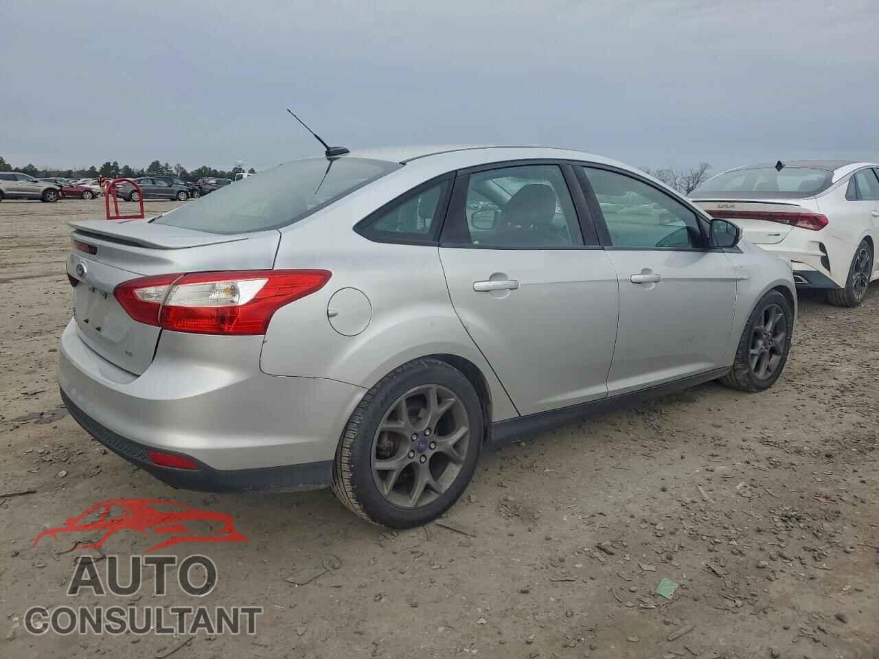 FORD FOCUS 2014 - 1FADP3F26EL459097