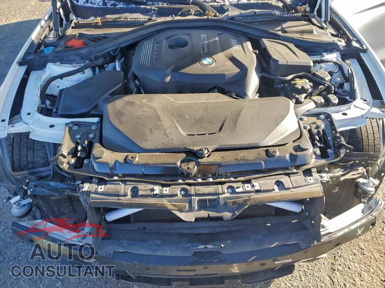BMW 3 SERIES 2018 - WBA8D9G55JNU68904