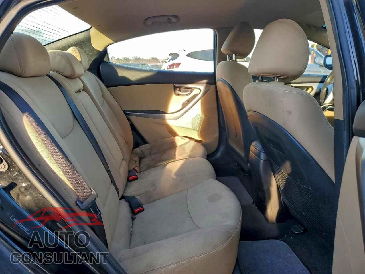 HYUNDAI ELANTRA 2013 - 5NPDH4AE2DH444792