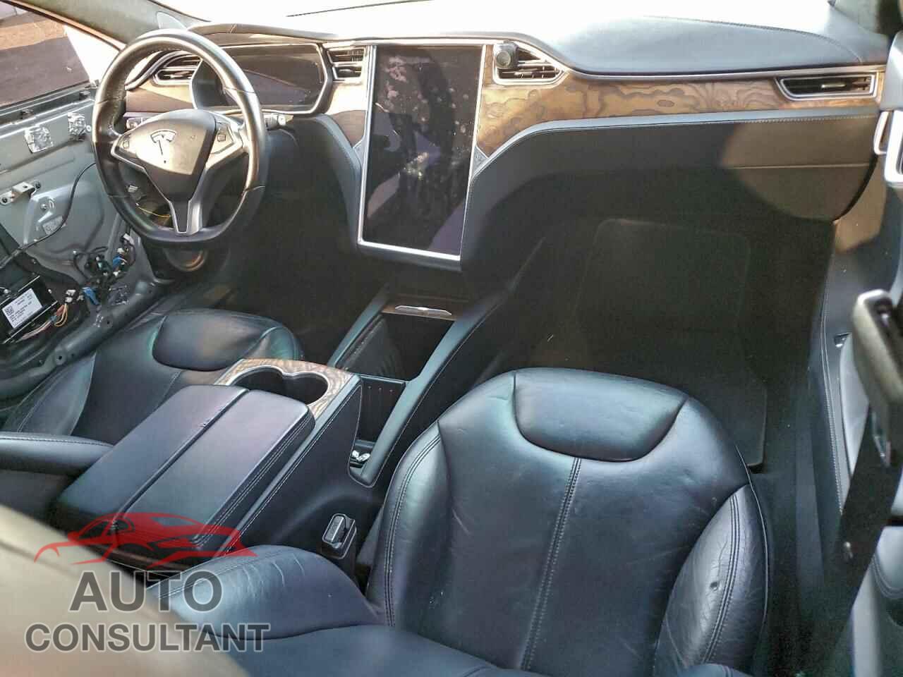 TESLA MODEL S 2017 - 5YJSA1E19HF204709