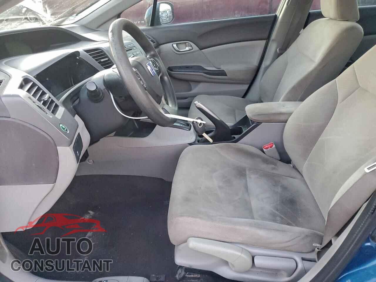 HONDA CIVIC 2012 - 2HGFB2F52CH558713