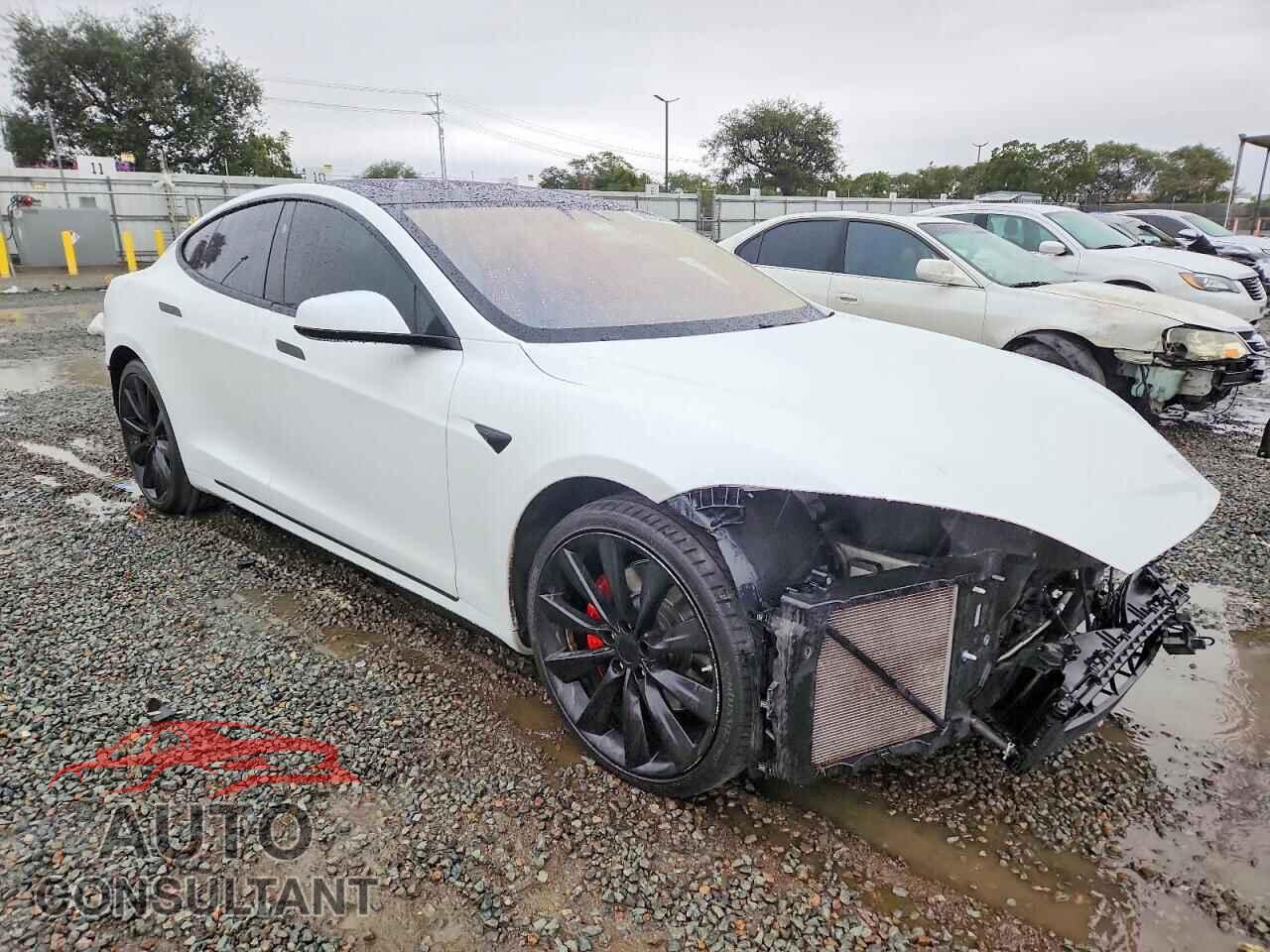TESLA MODEL S 2016 - 5YJSA1E11GF161000