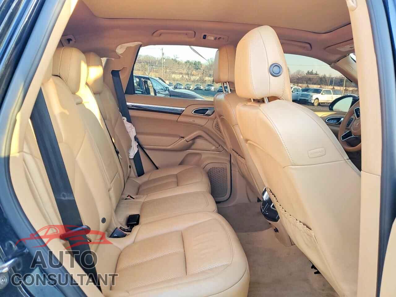 PORSCHE CAYENNE 2016 - WP1AA2A22GLA00487