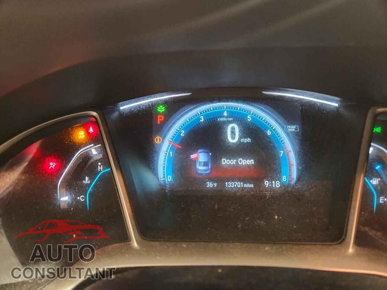HONDA CIVIC 2018 - 19XFC2F74JE013666