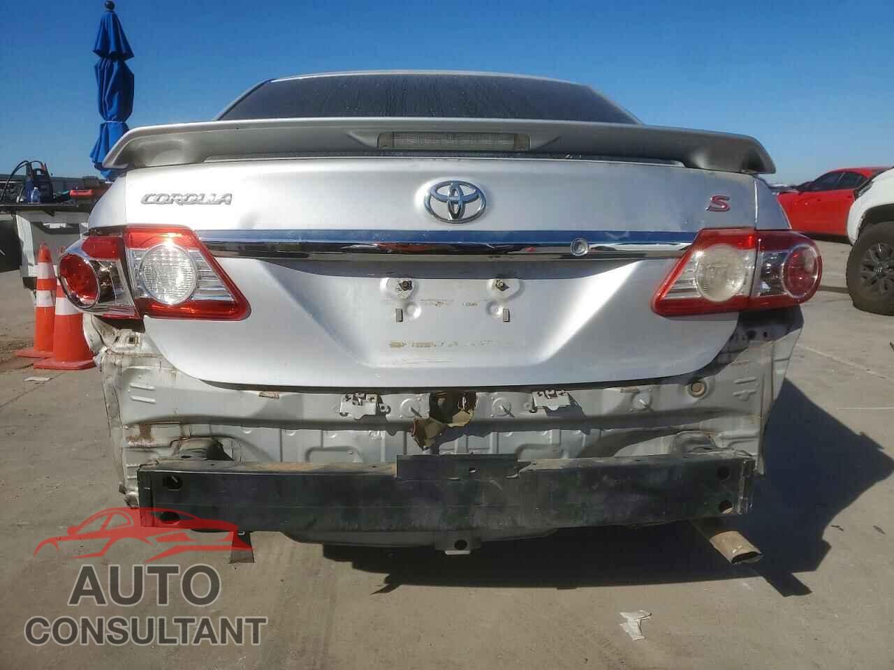 TOYOTA COROLLA 2013 - 5YFBU4EE6DP101466