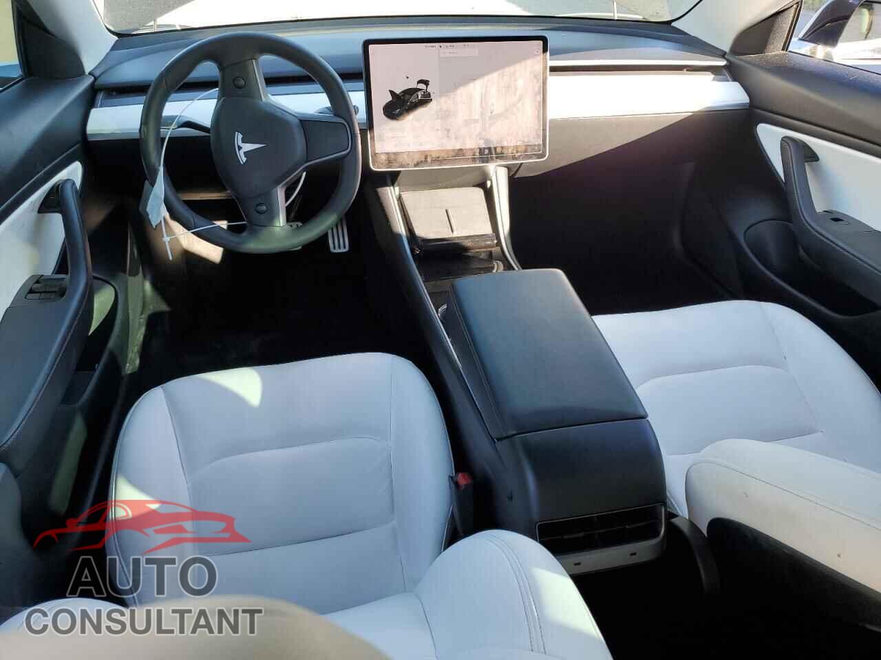 TESLA MODEL 3 2020 - 5YJ3E1EC7LF742411