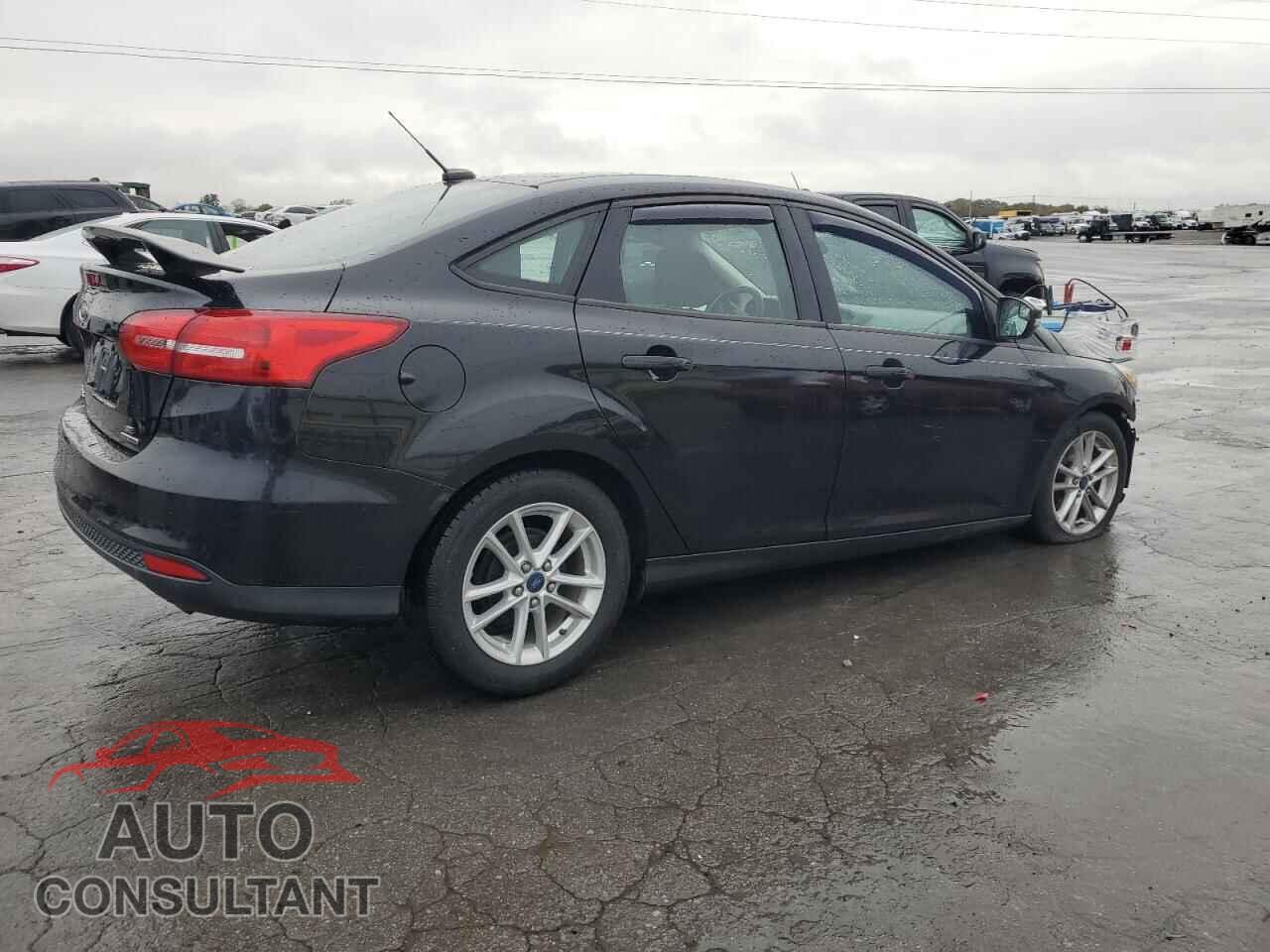 FORD FOCUS 2015 - 1FADP3F26FL217542