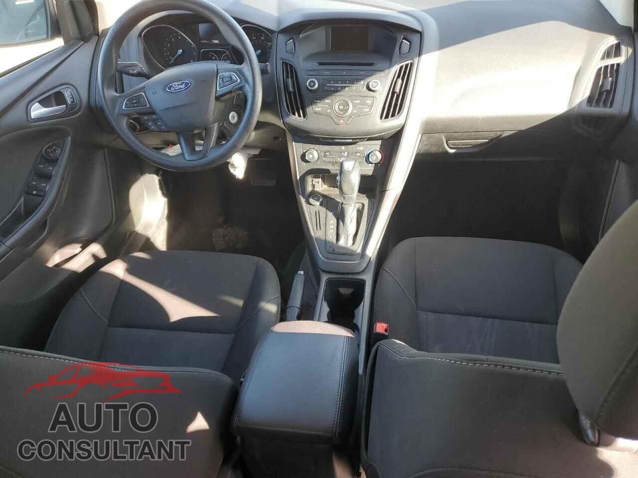 FORD FOCUS 2015 - 1FADP3F27FL355672